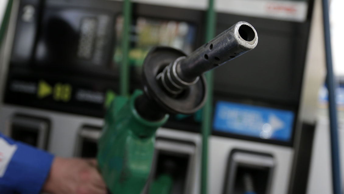 El precio de todos los combustibles bajará este jueves