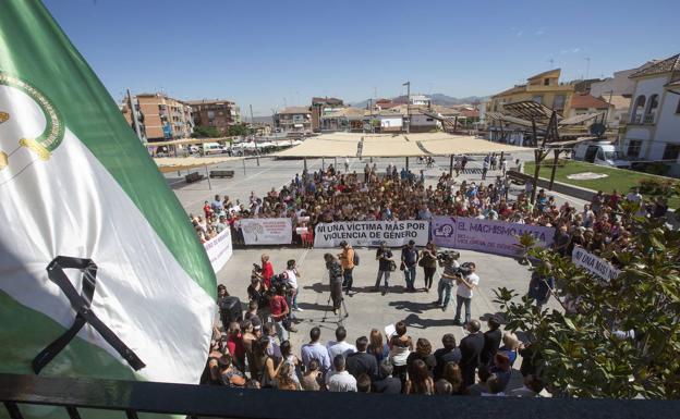 Una protesta anterior en Armilla contra la violencia de género./G. Molero