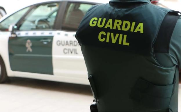 Una guardia civil mata a tiros a sus dos hijas y se suicida en Cuenca